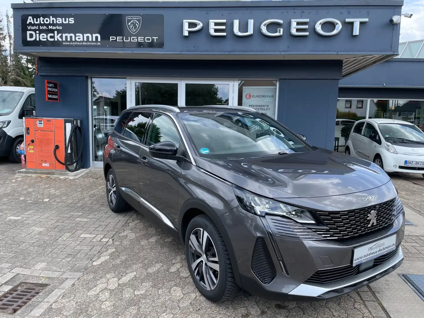 Peugeot 5008 PureTech 130 EAT8 Stop & Start Allure Pack Grijs - 1