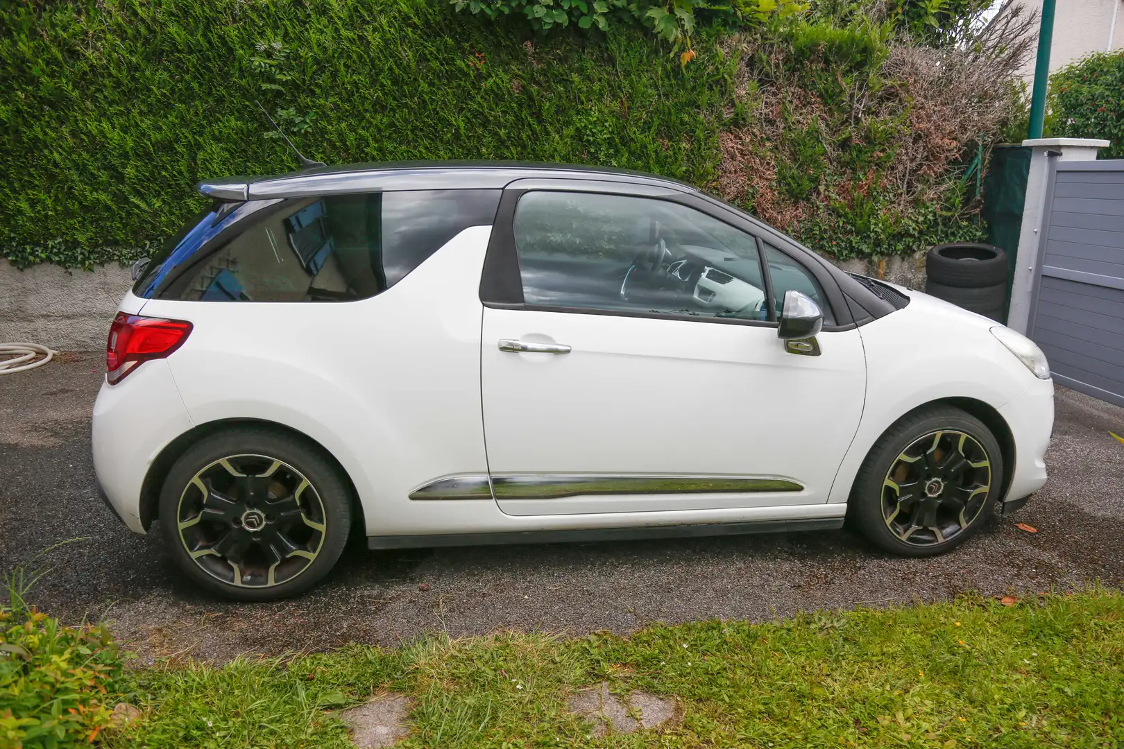 Citroen DS3 DS3 THP 150 Sport Chic Blanc - 2