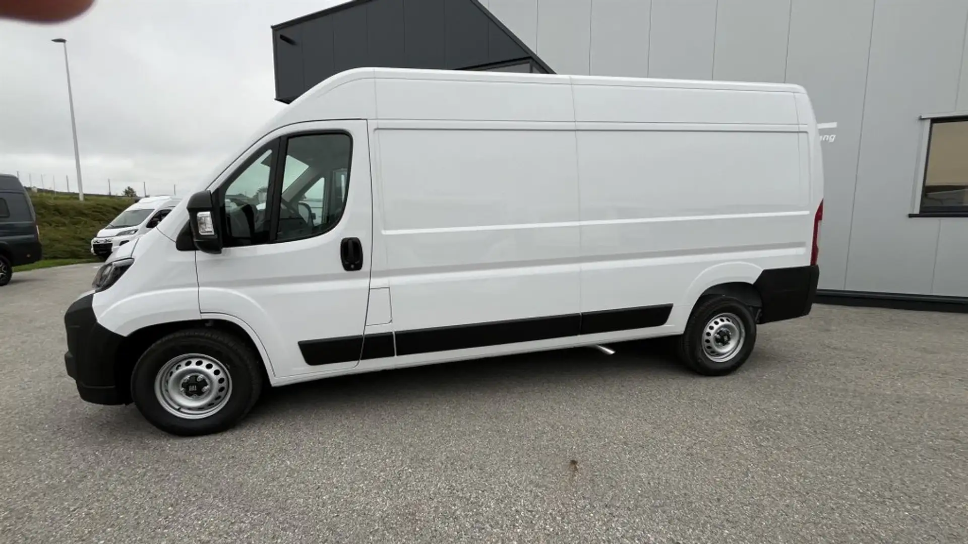 Fiat Ducato 35+ L3H2 BlueHDi 140 S&S *Sortimo Ausbau* Weiß - 2