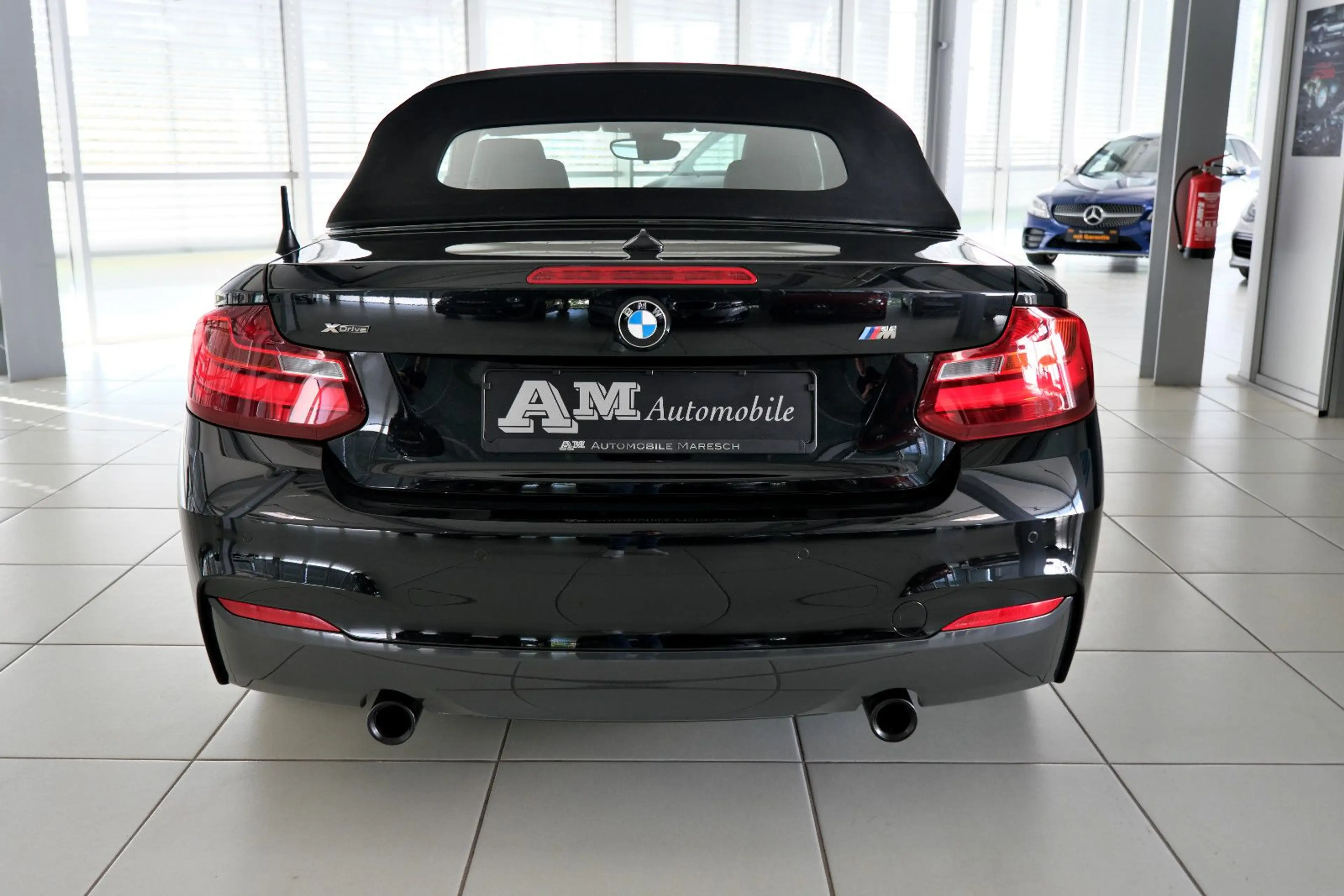 BMW 240 xDrive Cabrio Navi Prof. H&K Leder Deutsch — photo 5