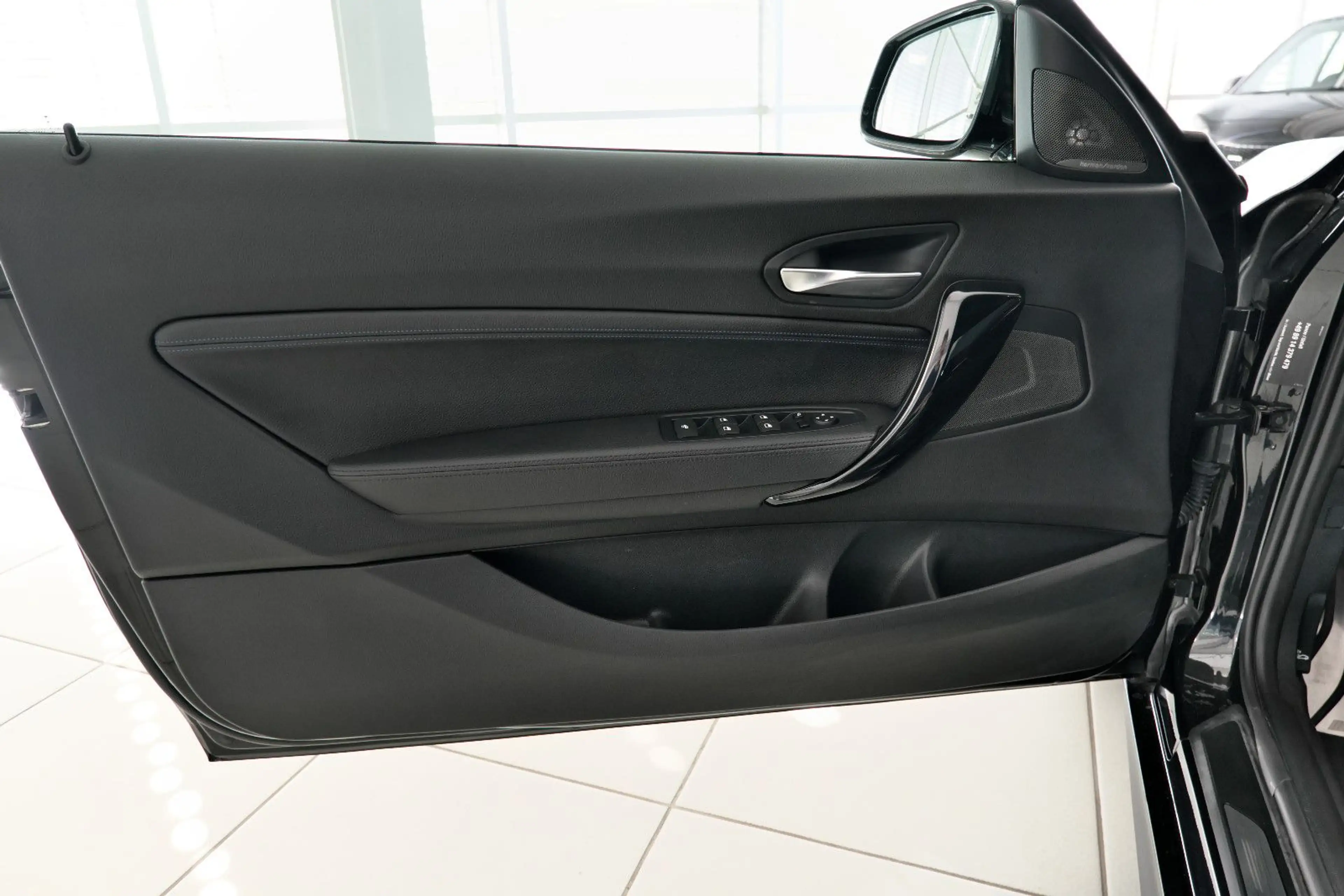 BMW 240 xDrive Cabrio Navi Prof. H&K Leder Deutsch — photo 8