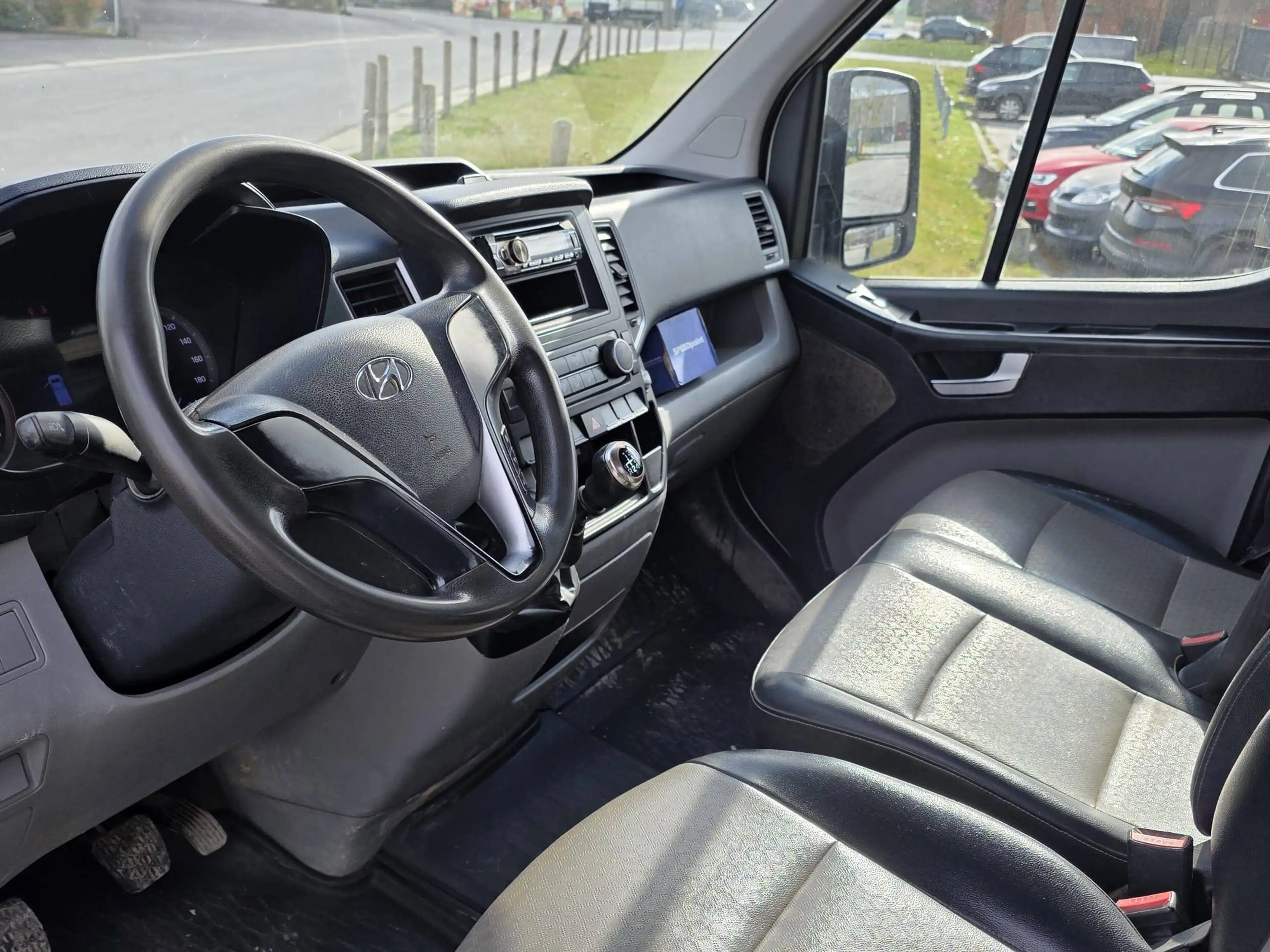 Hyundai H 350 2.5 CRDi — photo 12