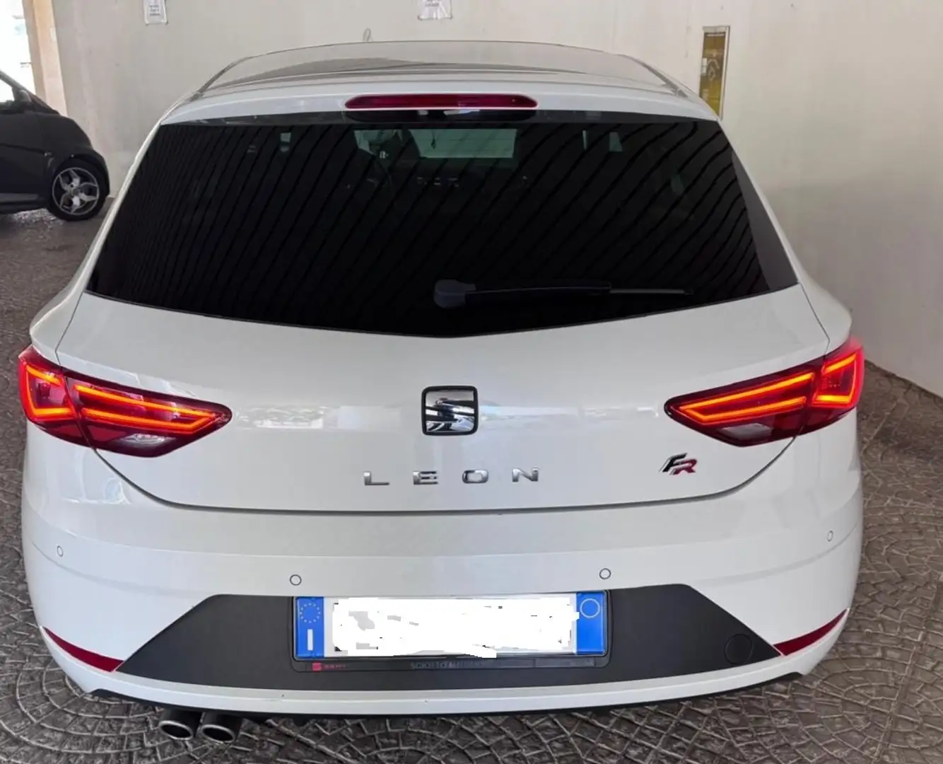 SEAT Leon Leon 2.0 tdi FR 150cv dsg 7m my20 Bianco - 2