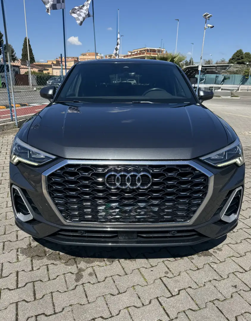 Audi Q3 Sportback 2.0 tdi S line edition s-tronic Grigio - 1