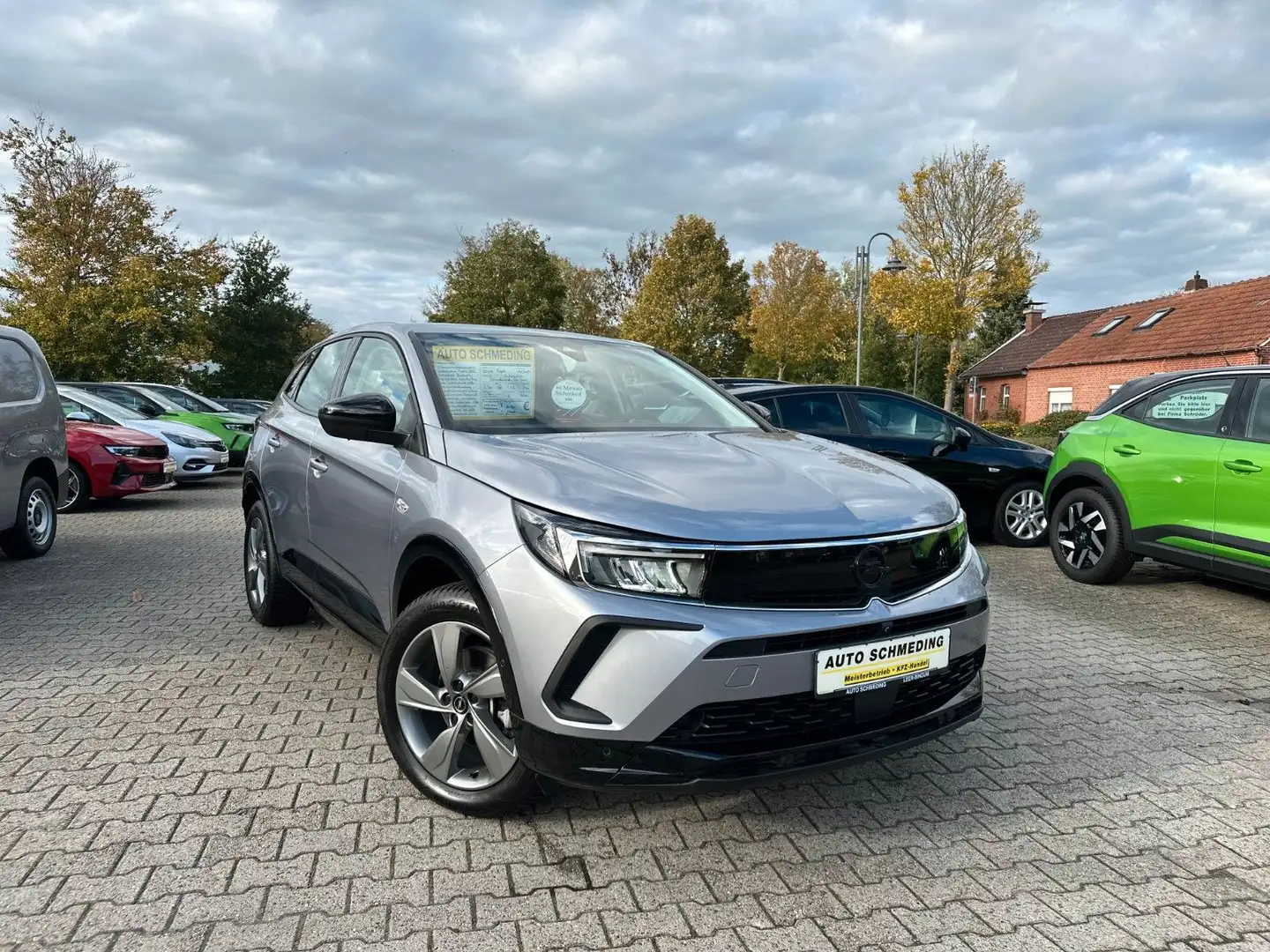 Opel Grandland X Grandland 1.2 GS Line Automatik 12tkm/Kamera/DAB Silber - 1