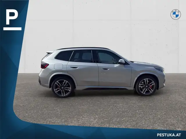 BMW X1 view 3
