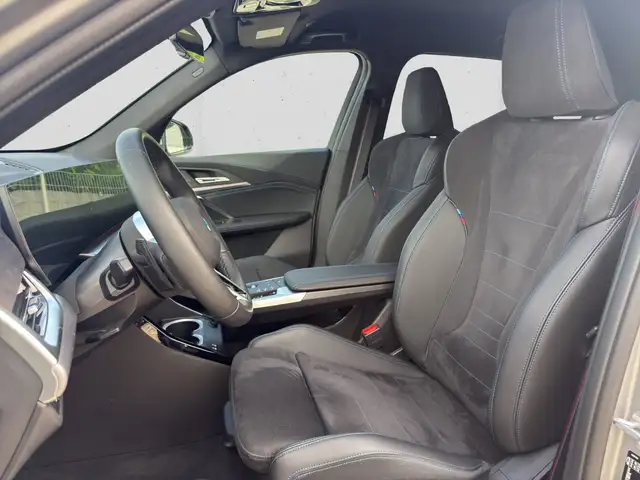 BMW X1 view 8