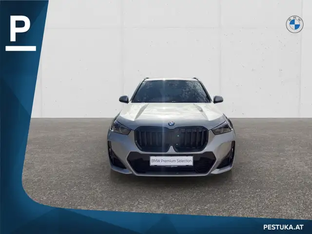 BMW X1 view 2