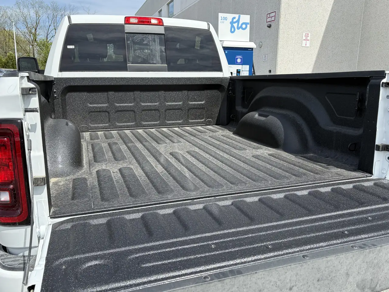 RAM 2500 снимка RAM 2500