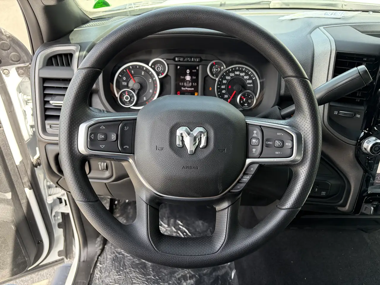 RAM 2500 снимка RAM 2500