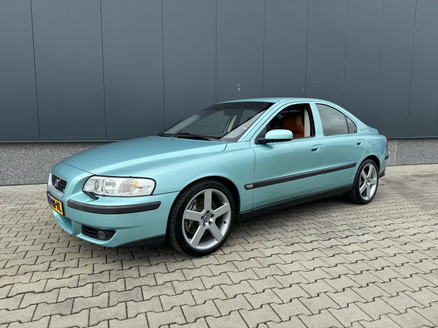 Volvo S60 R 2.5T AWD Flashgreen handgeschakeld NL Auto Zelená - 1