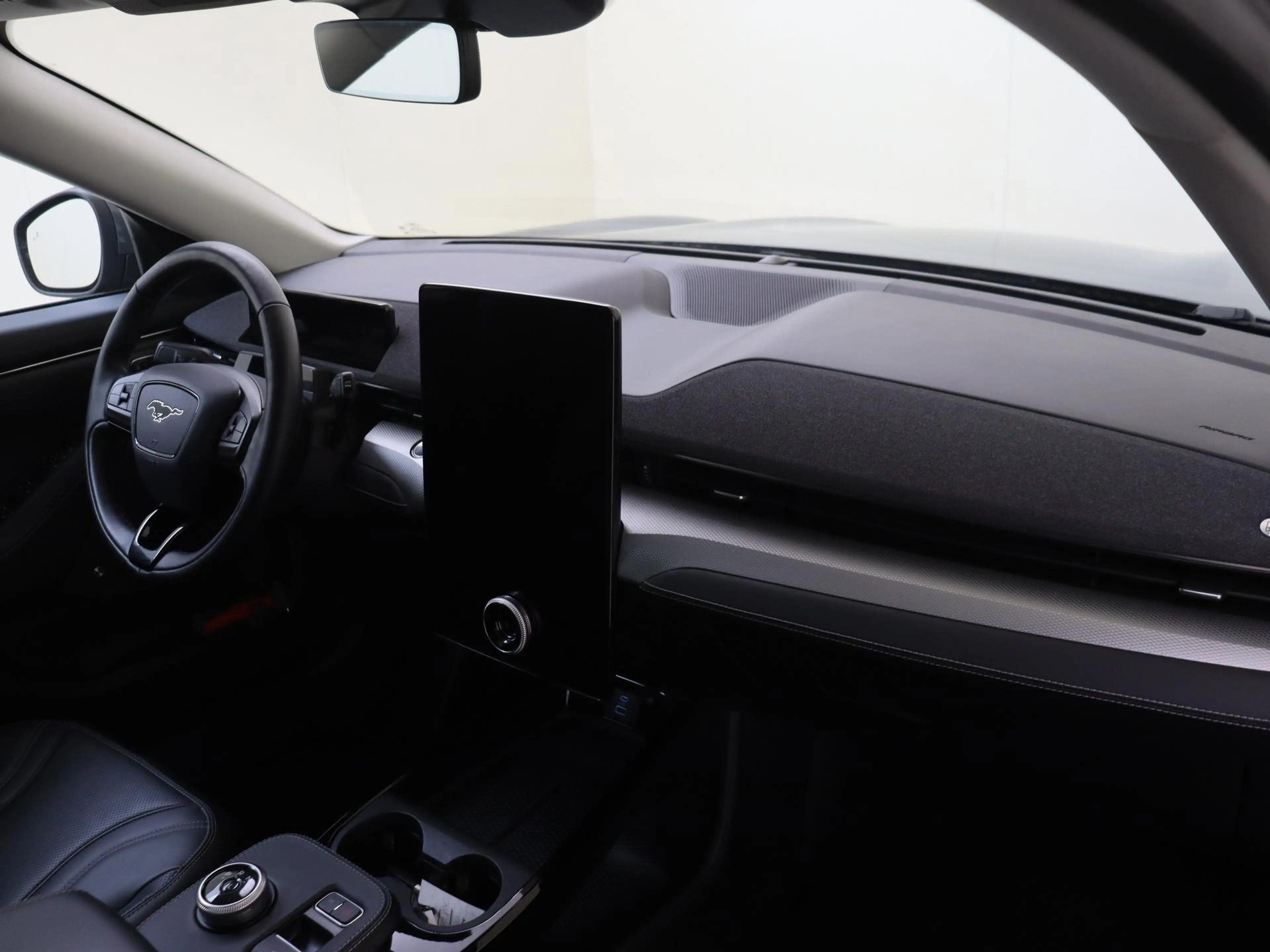 Ford Mustang Mach-E Extended RWD 98 kWh | navigatie | clima | LM velge — photo 5