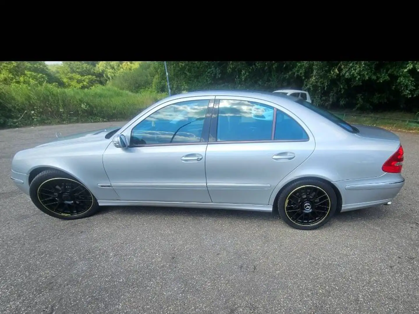 Mercedes-Benz E 240 E 240 Avantgarde Gris - 1