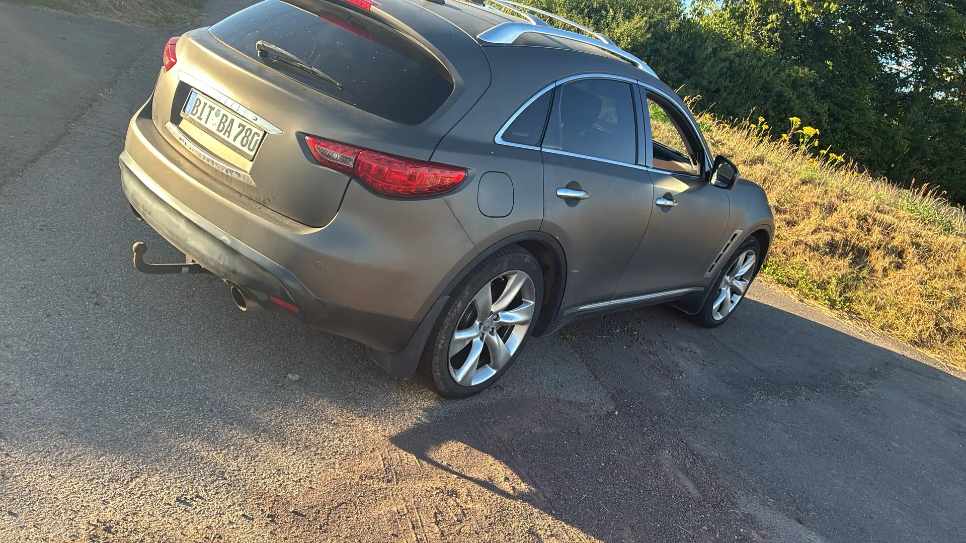 Infiniti FX - 2