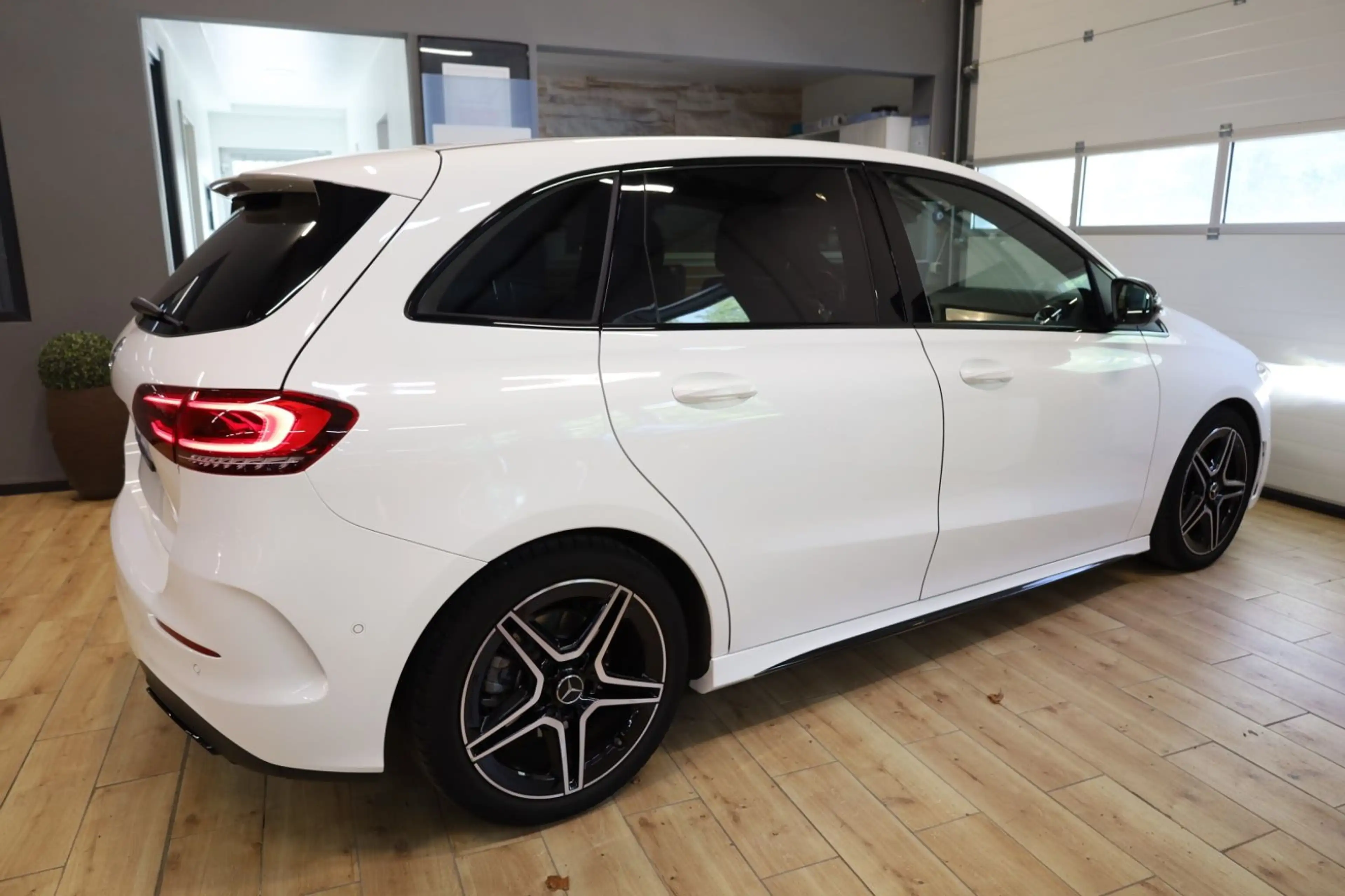 Mercedes-Benz B 200 AMG-Line  Edition 2021/Navi/Night-Paket/Ka — photo 9