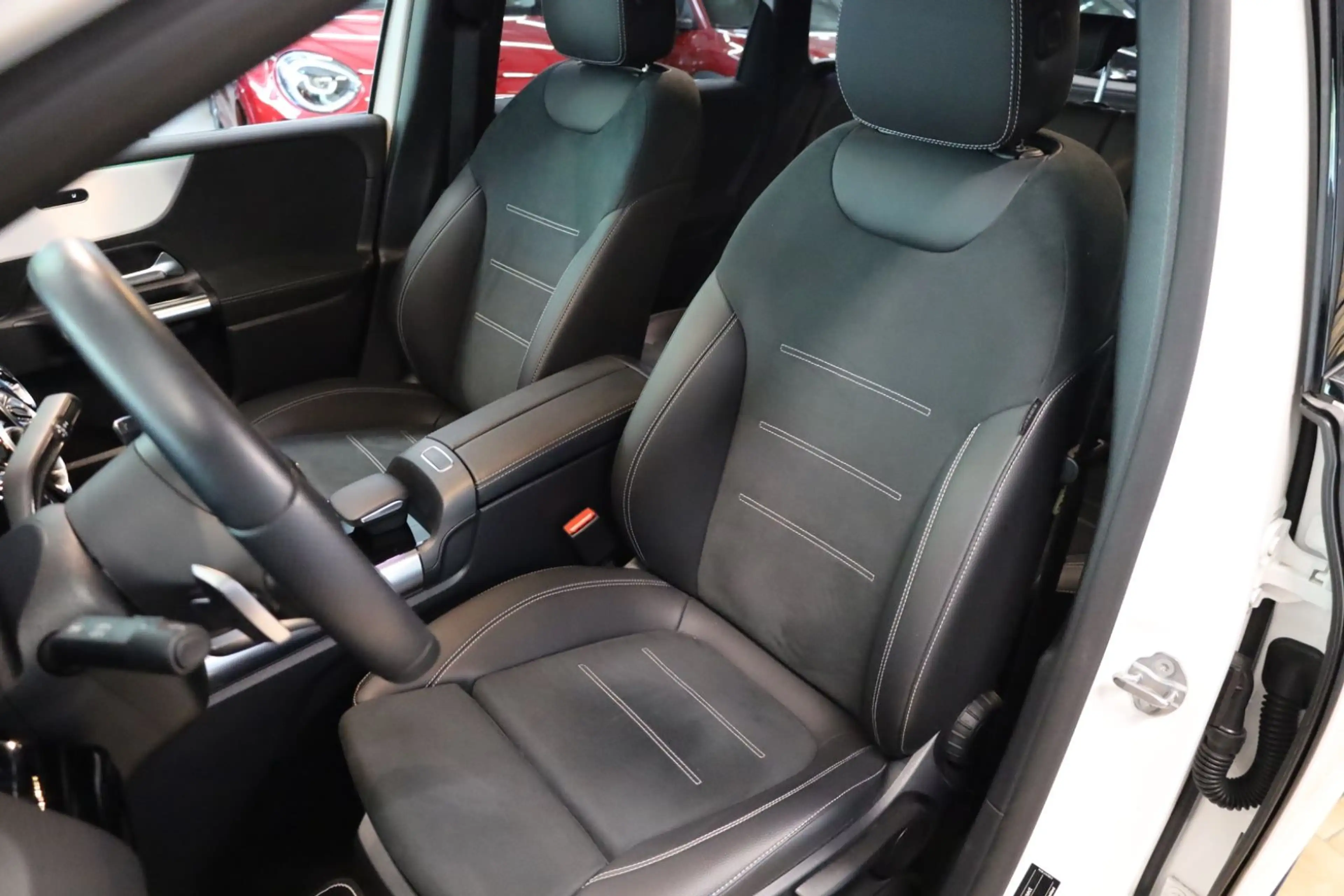 Mercedes-Benz B 200 AMG-Line  Edition 2021/Navi/Night-Paket/Ka — photo 11