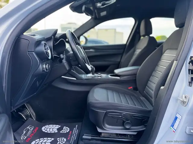 Alfa Romeo Stelvio view 5