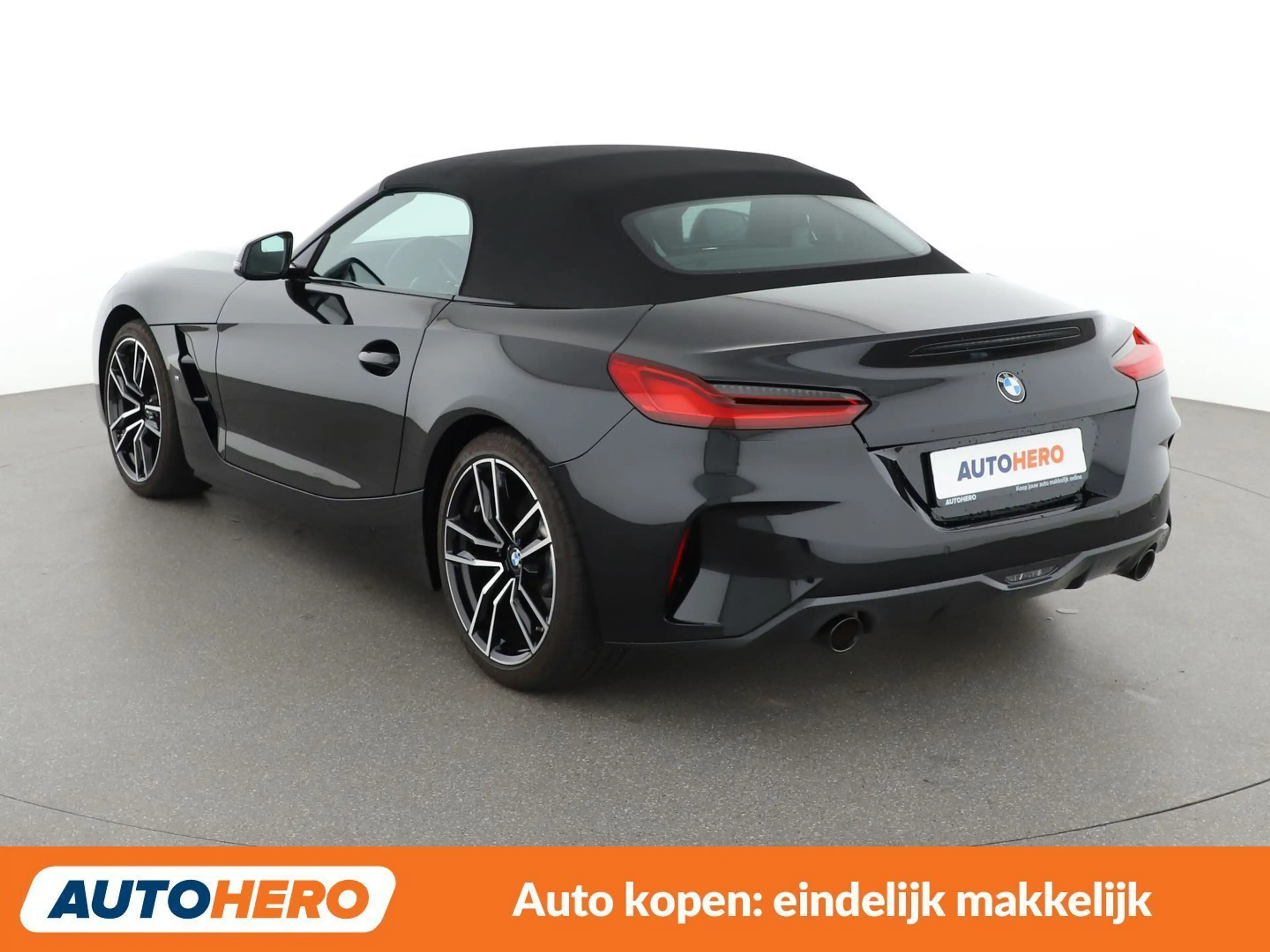BMW Z4 sDrive 20i M Sport — photo 4