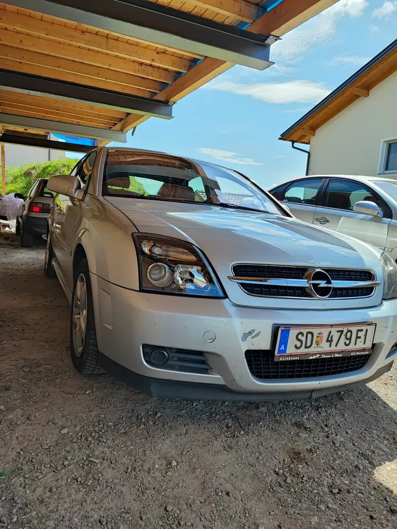 Opel Vectra GTS 2.2 DTI - 1