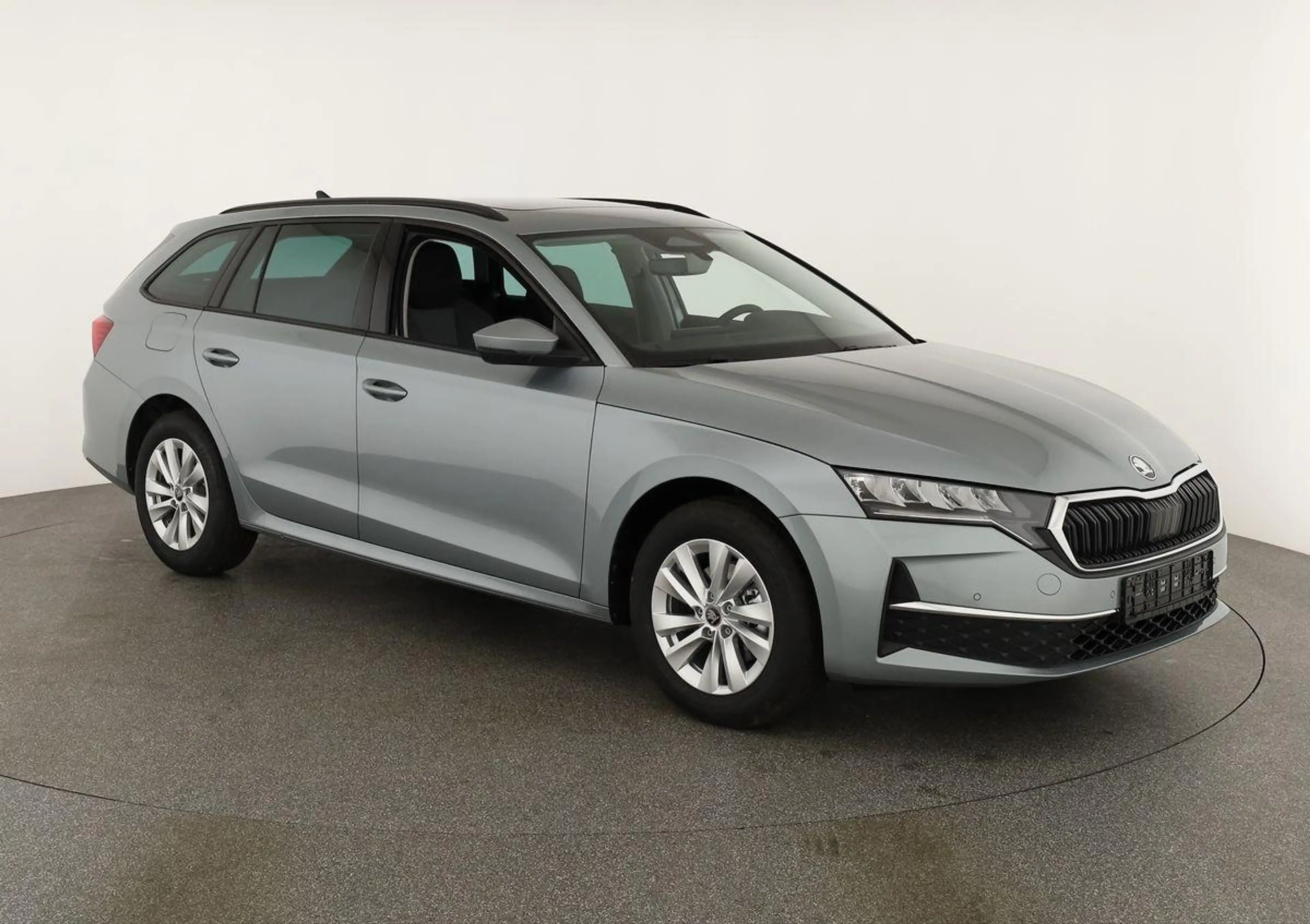 Skoda Octavia Combi TDI DSG Selection, Navi, Pano, AHK, Teillede — photo 3
