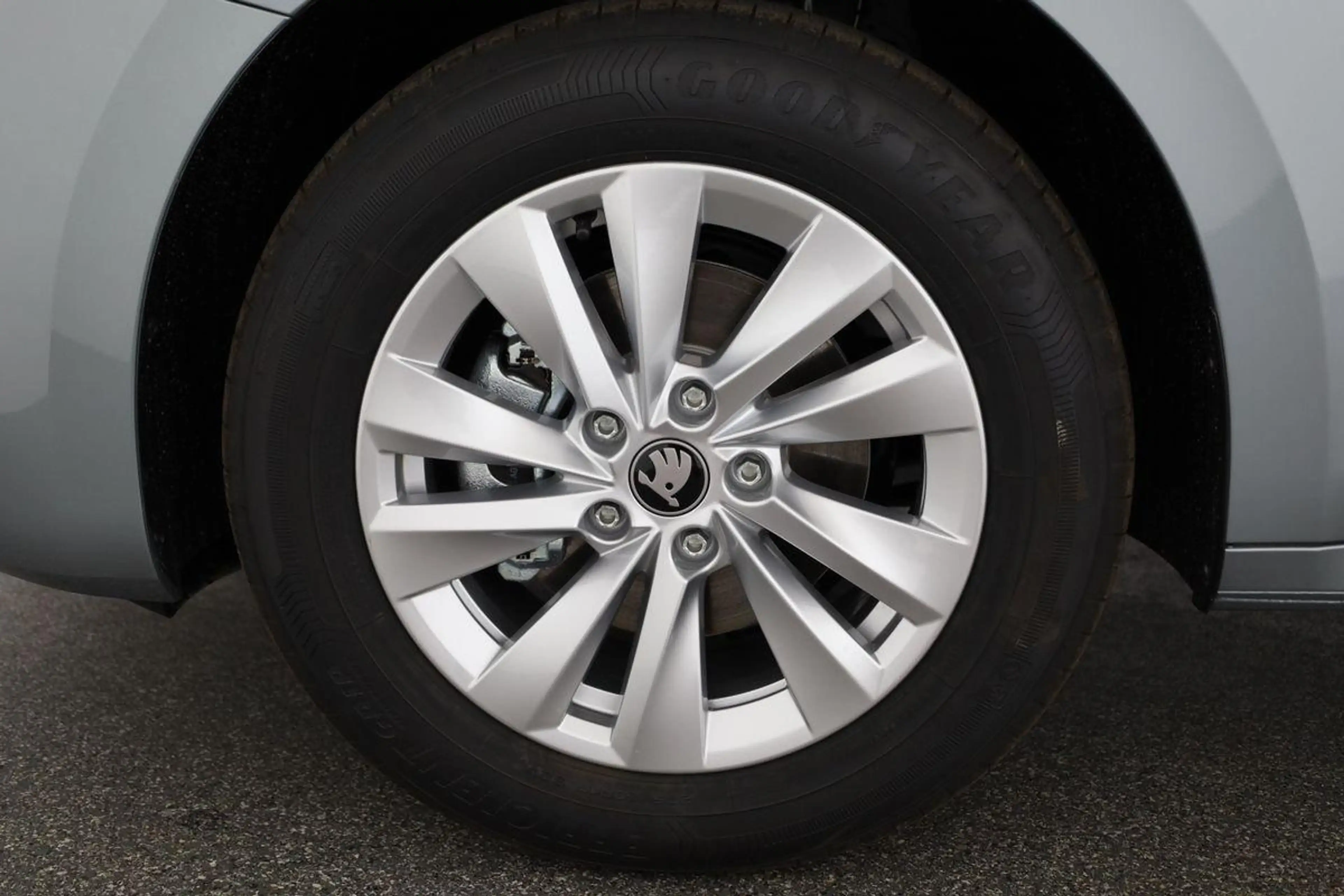Skoda Octavia Combi TDI DSG Selection, Navi, Pano, AHK, Teillede — photo 19