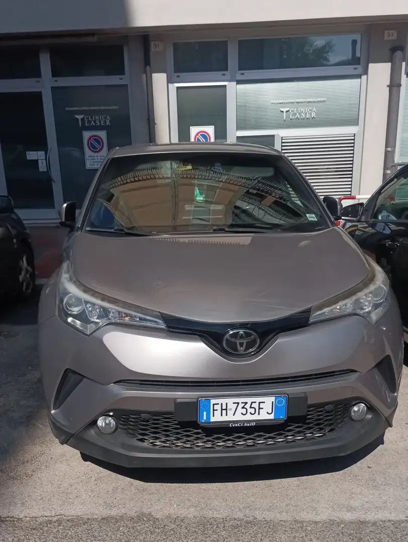 Toyota C-HR 1.2t Lounge 4wd cvt - 2