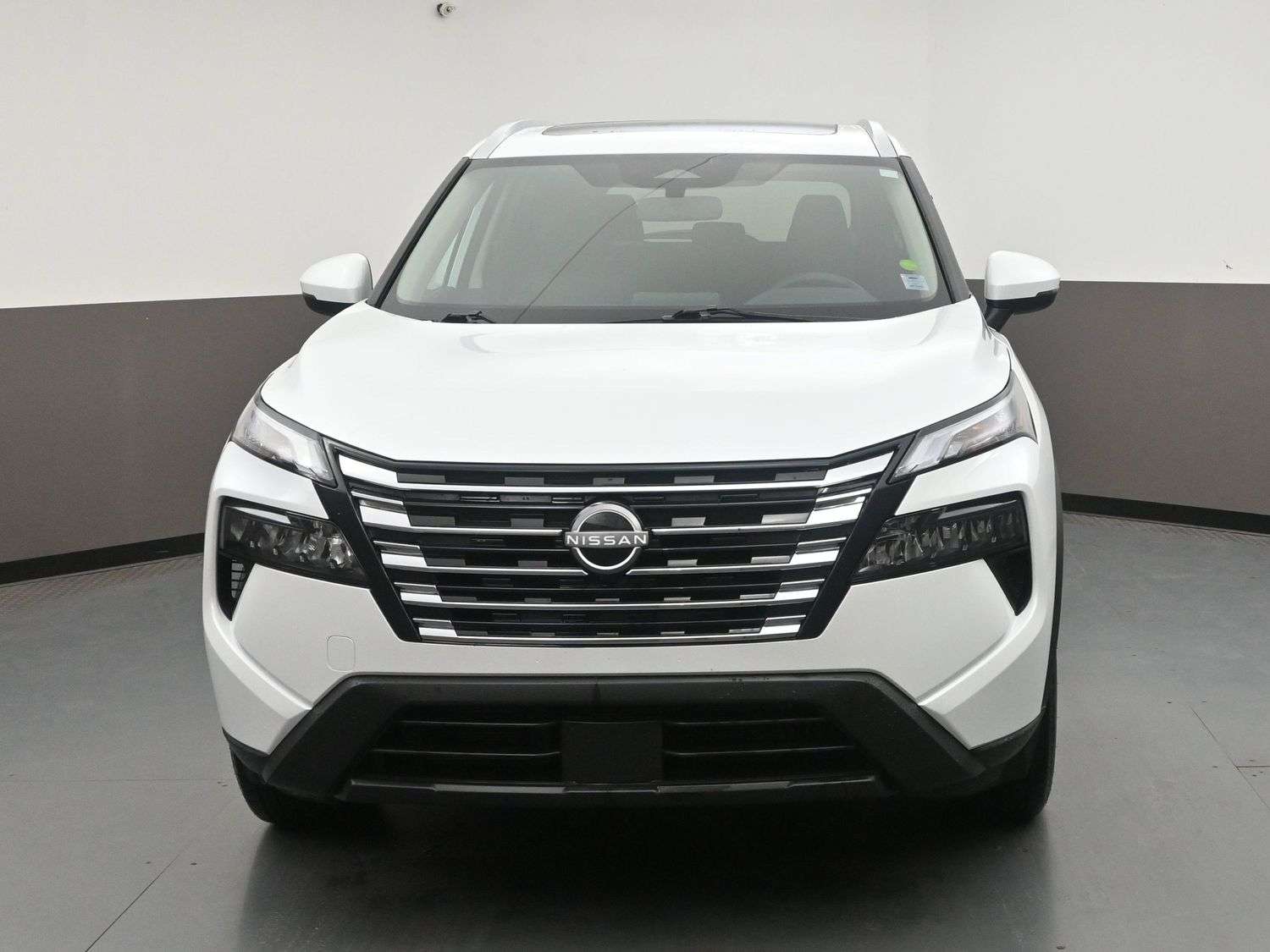 2026 Nissan Rogue Just Arrived & Fully Certified ****CPO Rates Available**** SV, AWD, Alloys, Sunroof, Remote Start, Apple Carplay Only 20K — photo 2