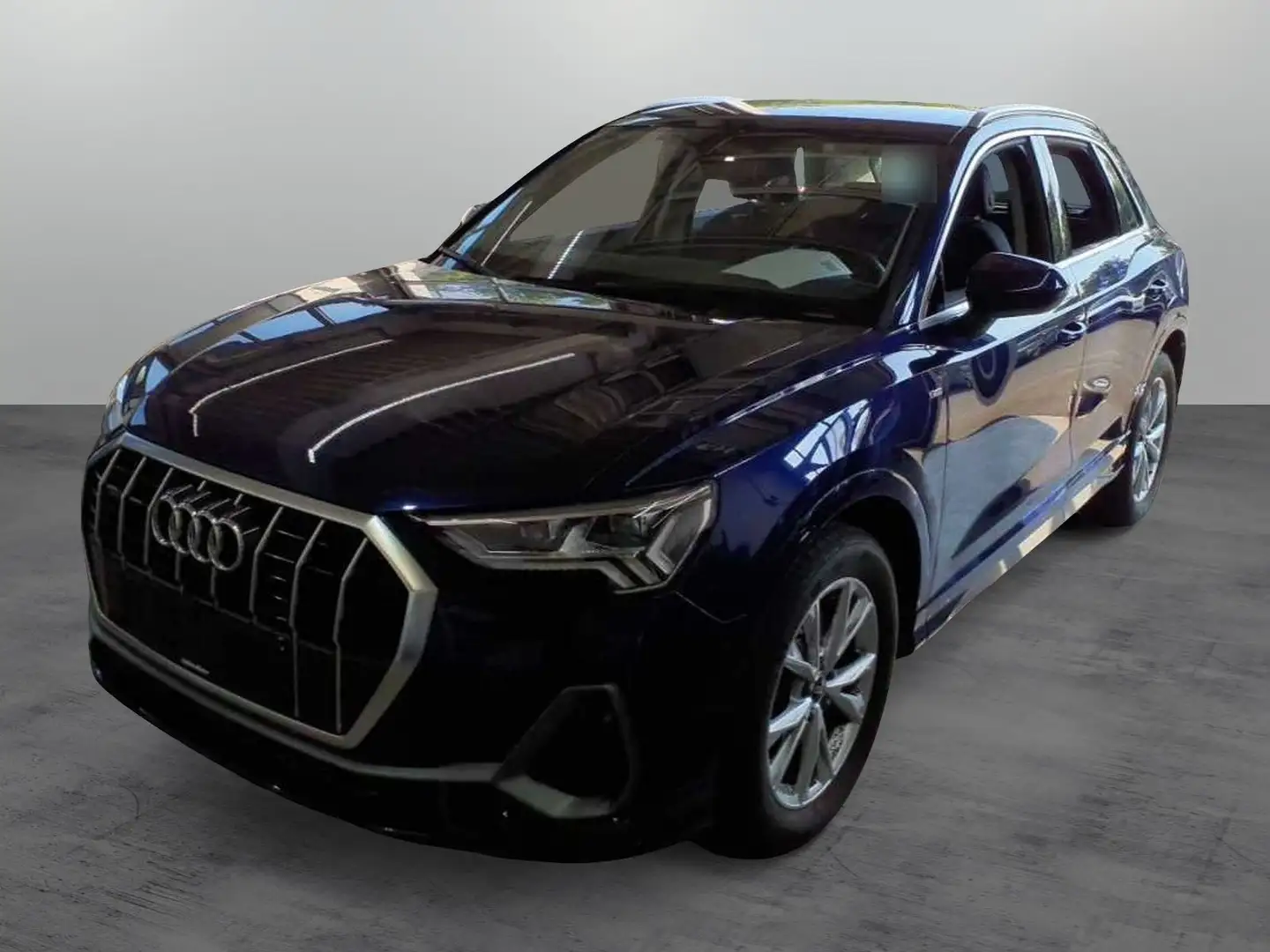 Audi Q3 S-Line 40 TFSI quattro S-tronic / Matrix, AHK Blau - 2