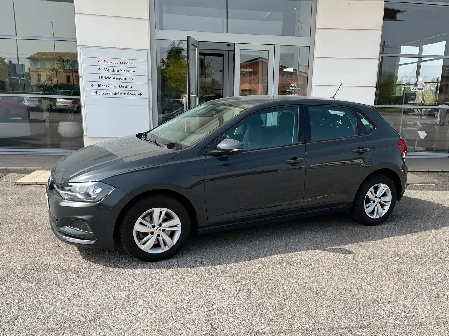 Volkswagen Polo Polo 5p 1.6 tdi Comfortline 95cv Grigio - 2