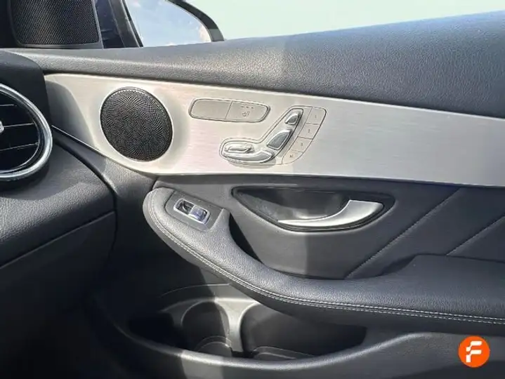 Mercedes-Benz GLC 2022, foto 61