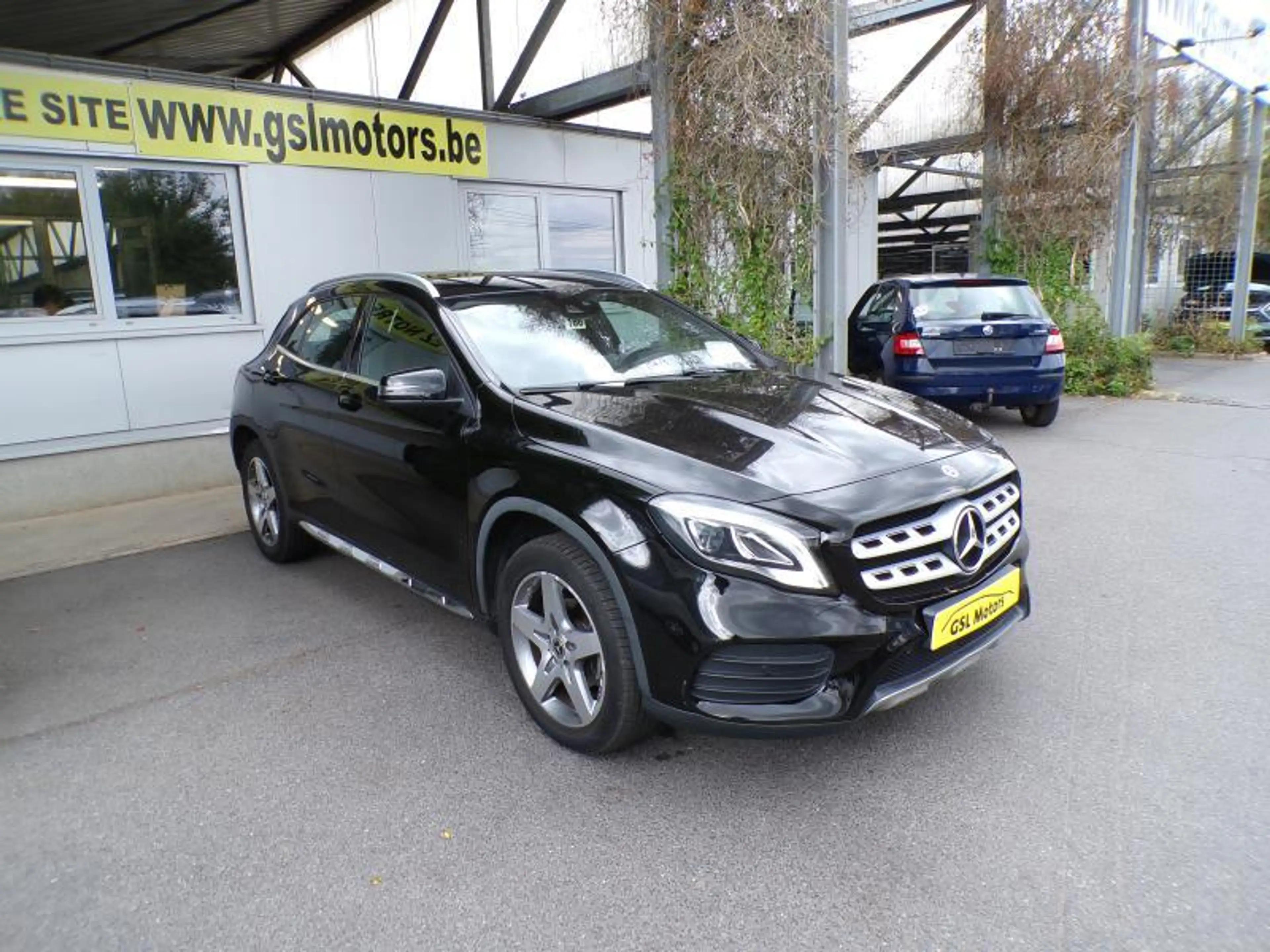 Mercedes-Benz GLA 180 1.6 122cv Automatique noir 11/19 84921km Airco — photo 3