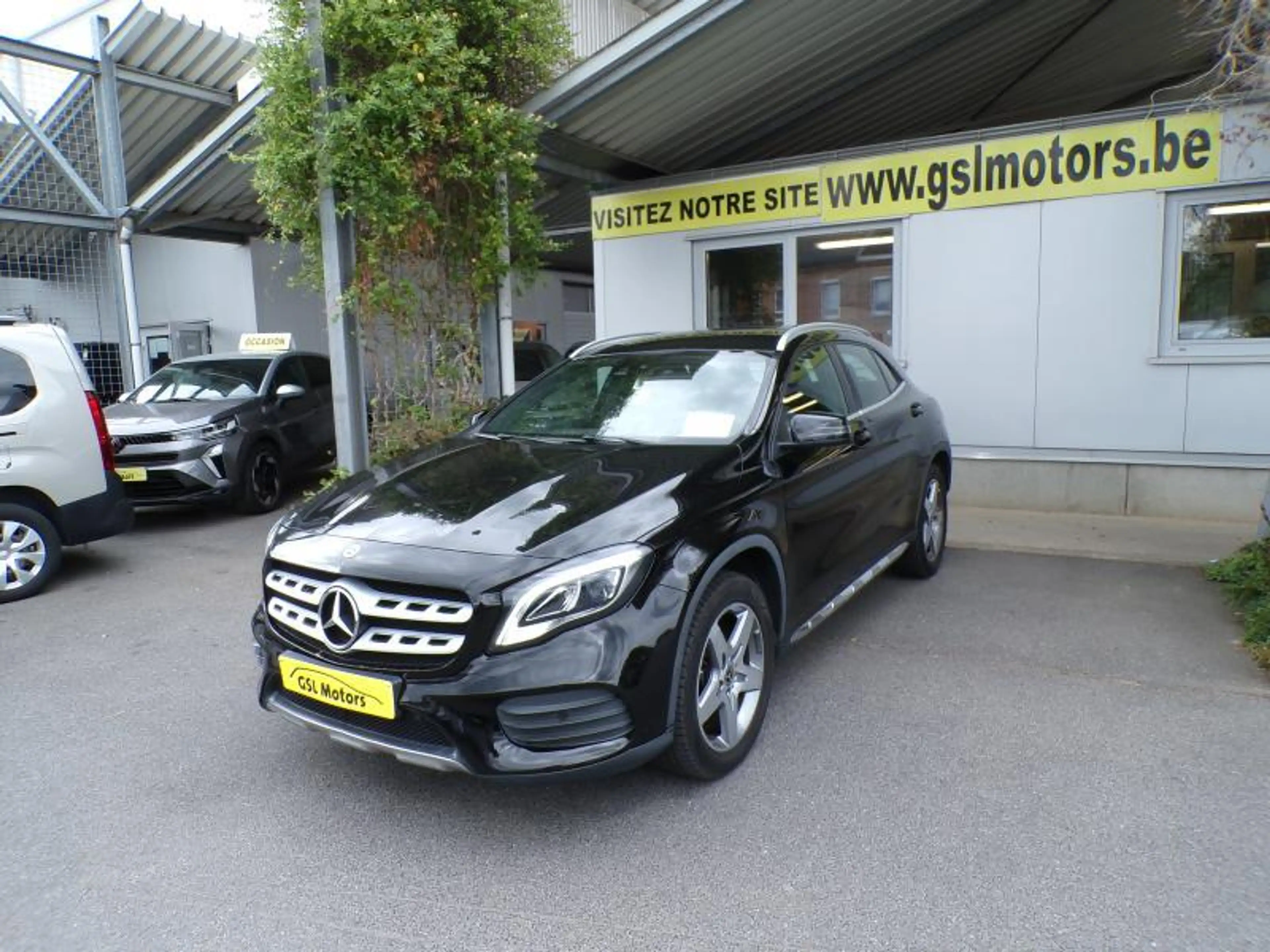 Mercedes-Benz GLA 180 1.6 122cv Automatique noir 11/19 84921km Airco