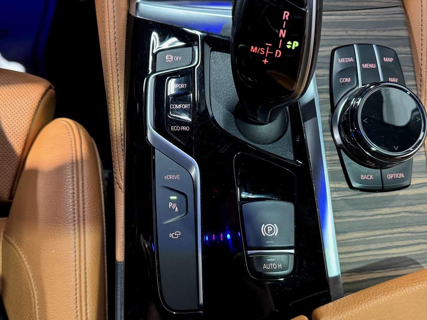 2018 BMW 5 Series 530e xDrive,M SPORT,PREMIUM EXCELLENCE,ACC,HUD thumb 77