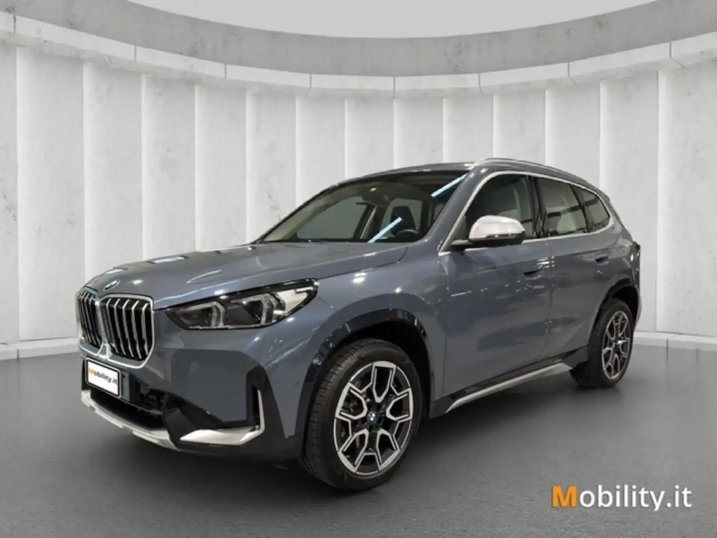 BMW X1 sdrive20i mhev 48V X-Line auto - 1