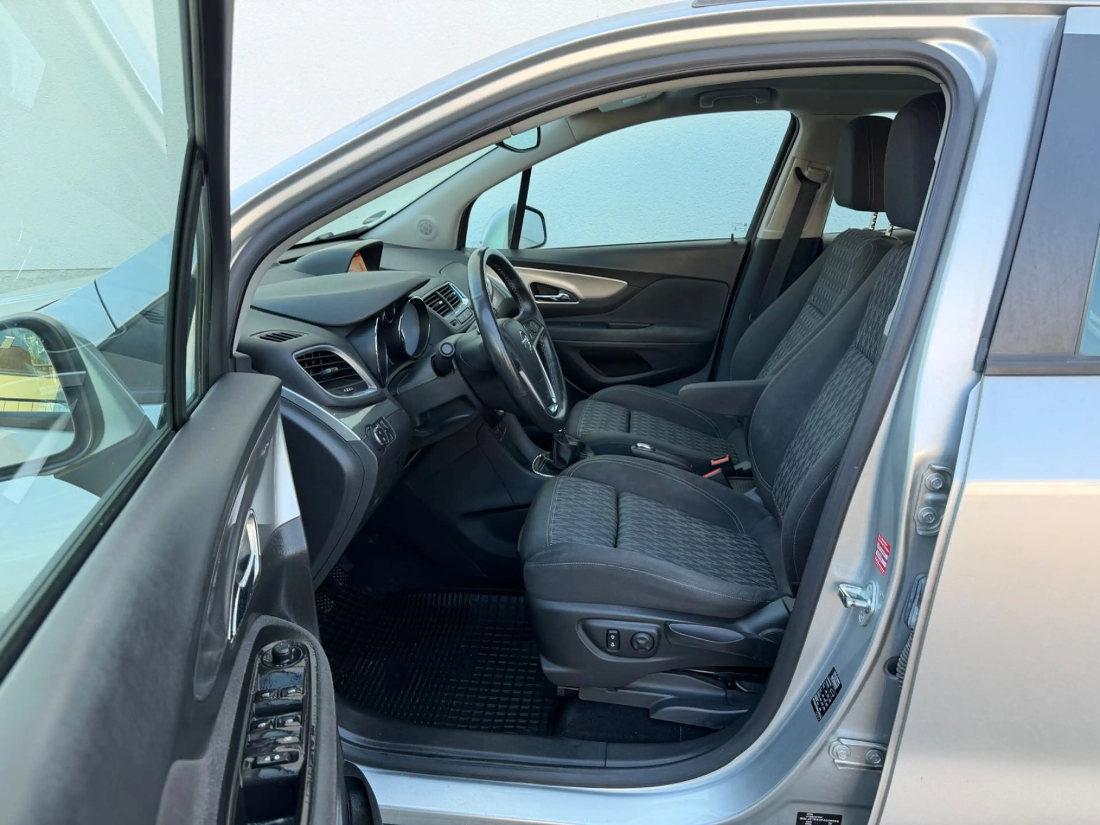 Opel Mokka 1.4 Turbo Edition ecoFlex  Nur 59Tkm — photo 4