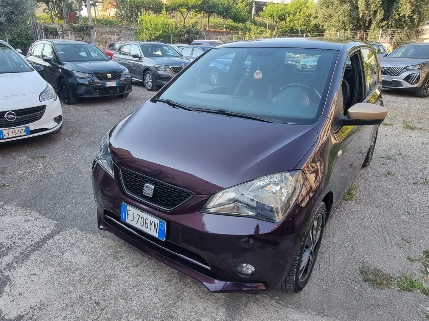 SEAT Mii 1.0 68 CV 5 porte by Cosmopolitan Ecofuel - 2