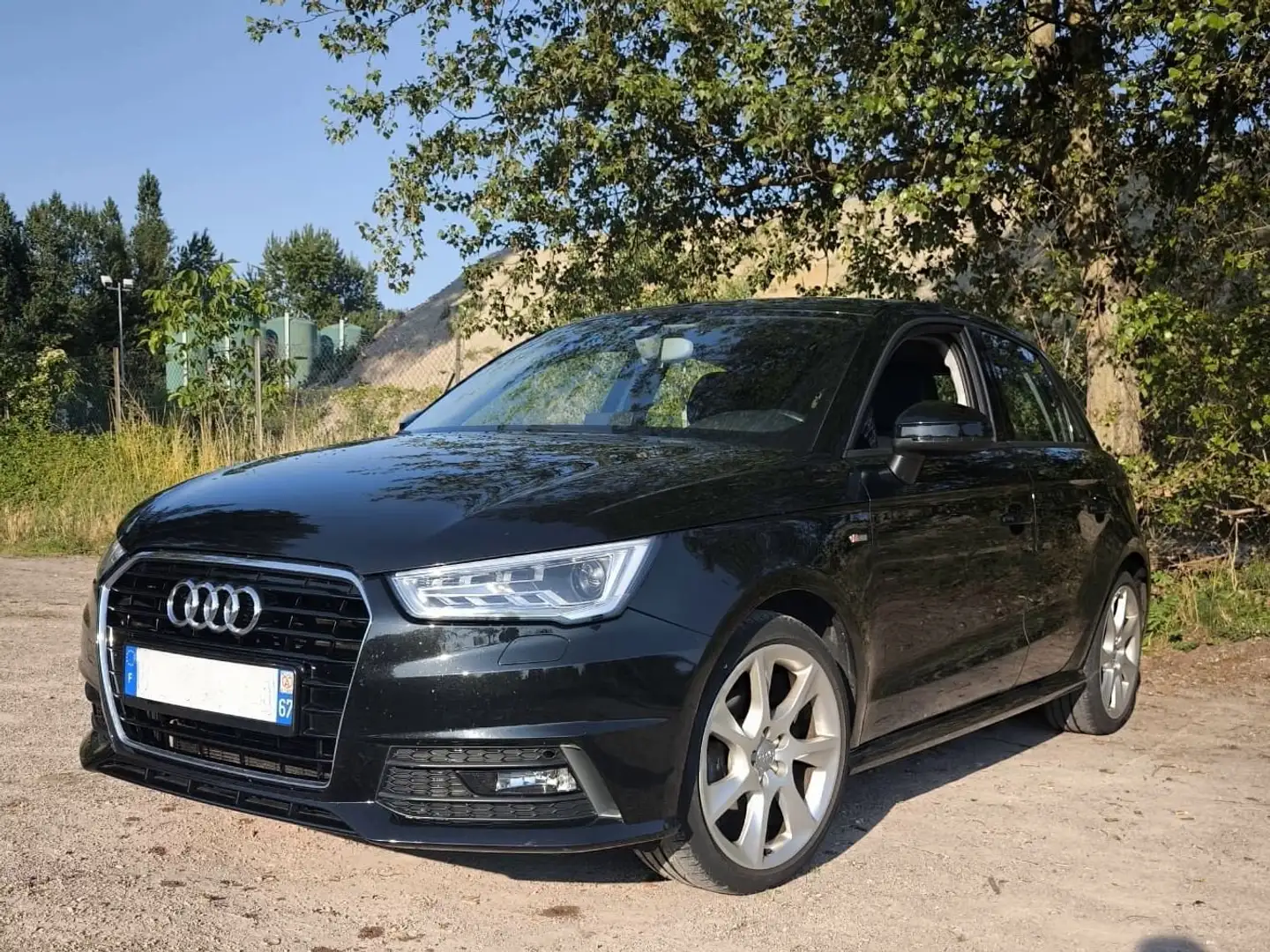 Audi A1 A1 Sportback 1.0 TFSI ultra 95 S line Noir - 1