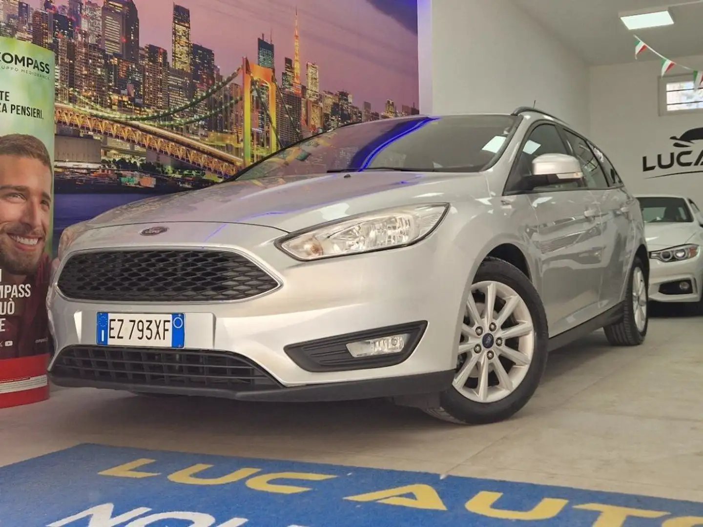 Ford Focus Focus IV 2015 SW SW 1.5 tdci Plus s Gris - 1