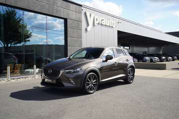 CX-3 2.0i SKYACTIV-G 2WD Leder Camera Trekhaak Klimaatregeling Verwarmde zetels Privacy RadioCD Keyless Cruise 18"Alu