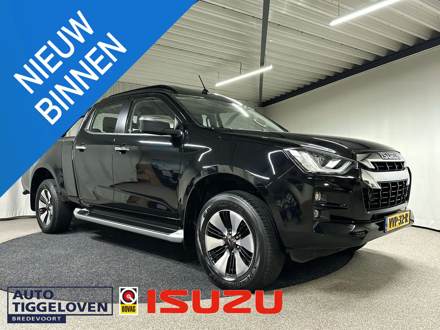 Isuzu D-Max 1.9 Double Cab lang LSX Automaat | 3500KG Trekhaak Zwart - 1