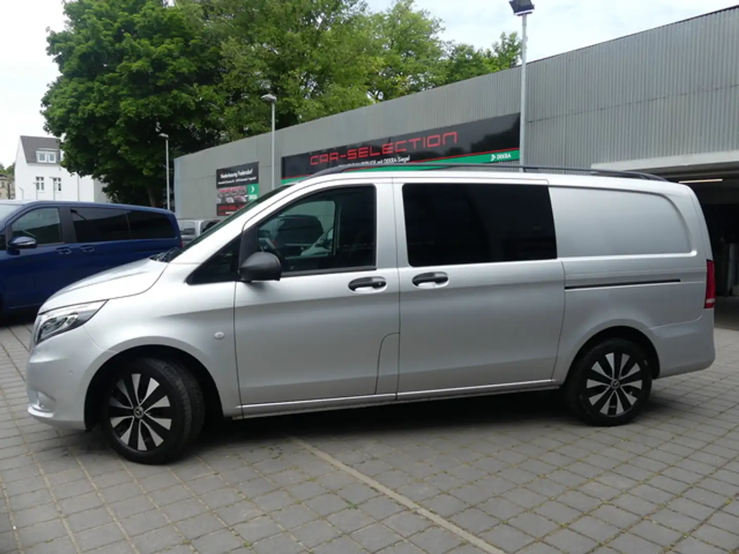 Mercedes-Benz Vito 119 CDI MIXTO 4x4 lang LED/STHZ/AHK/KAM Silber - 2
