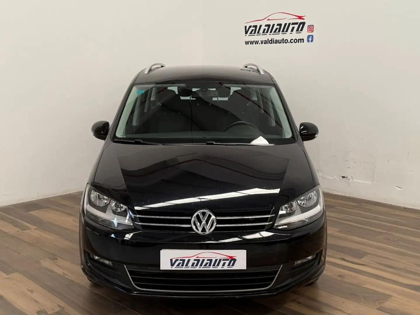 Volkswagen Sharan 2.0 TDI 140cv DSG Sport BlueMotion Tech Noir - 2