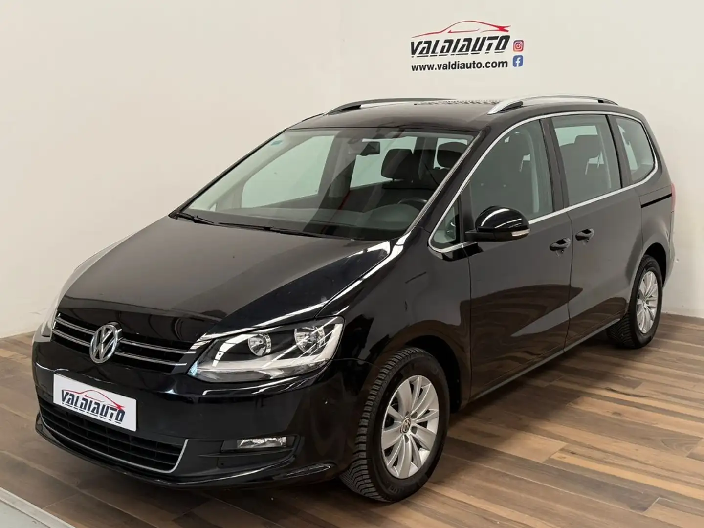 Volkswagen Sharan 2.0 TDI 140cv DSG Sport BlueMotion Tech Noir - 1