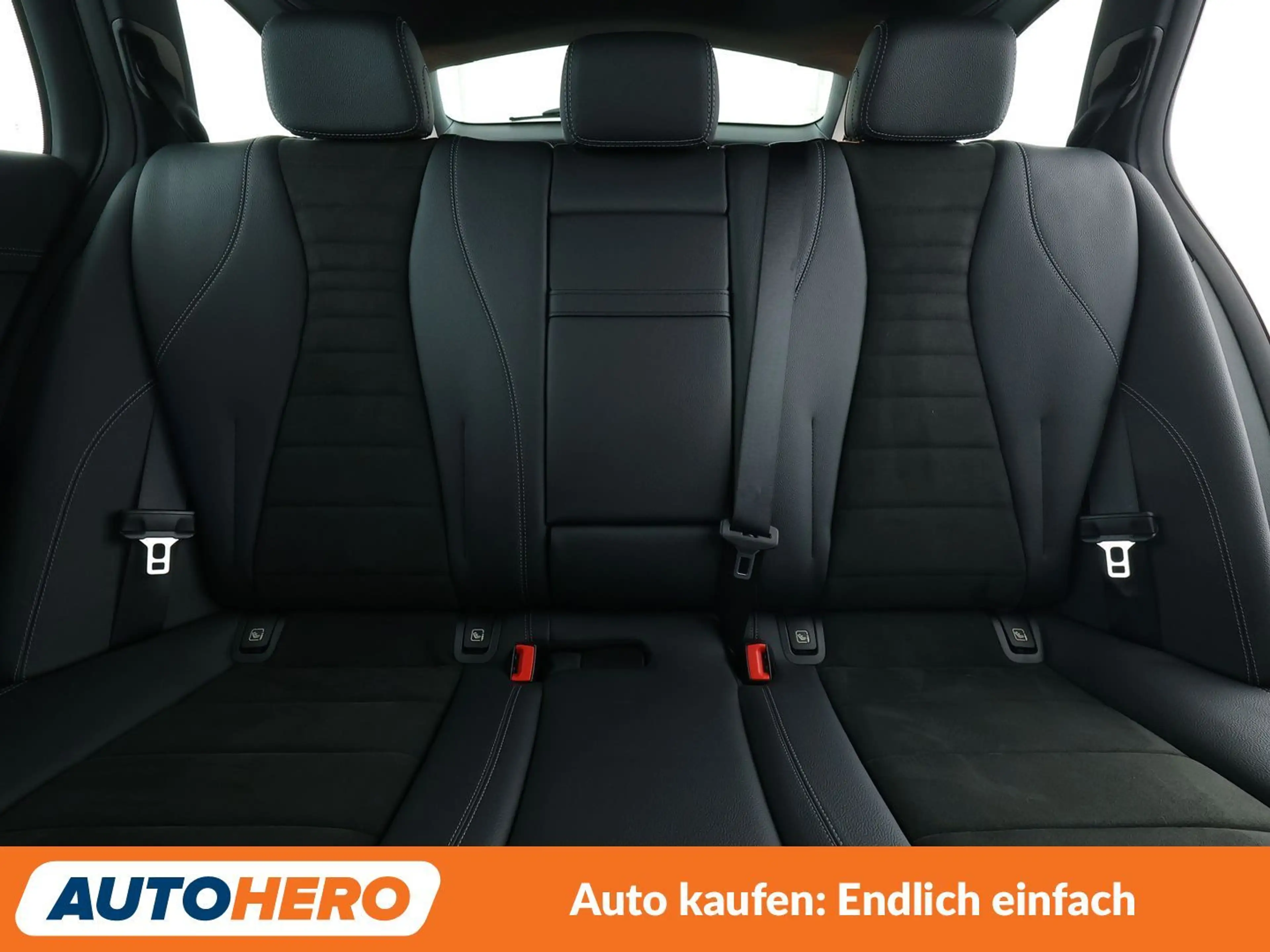 Mercedes-Benz E 300 E 300 Mild-Hybrid T AMG Line Aut.*NAV*LED*ACC*CAM* — photo 12