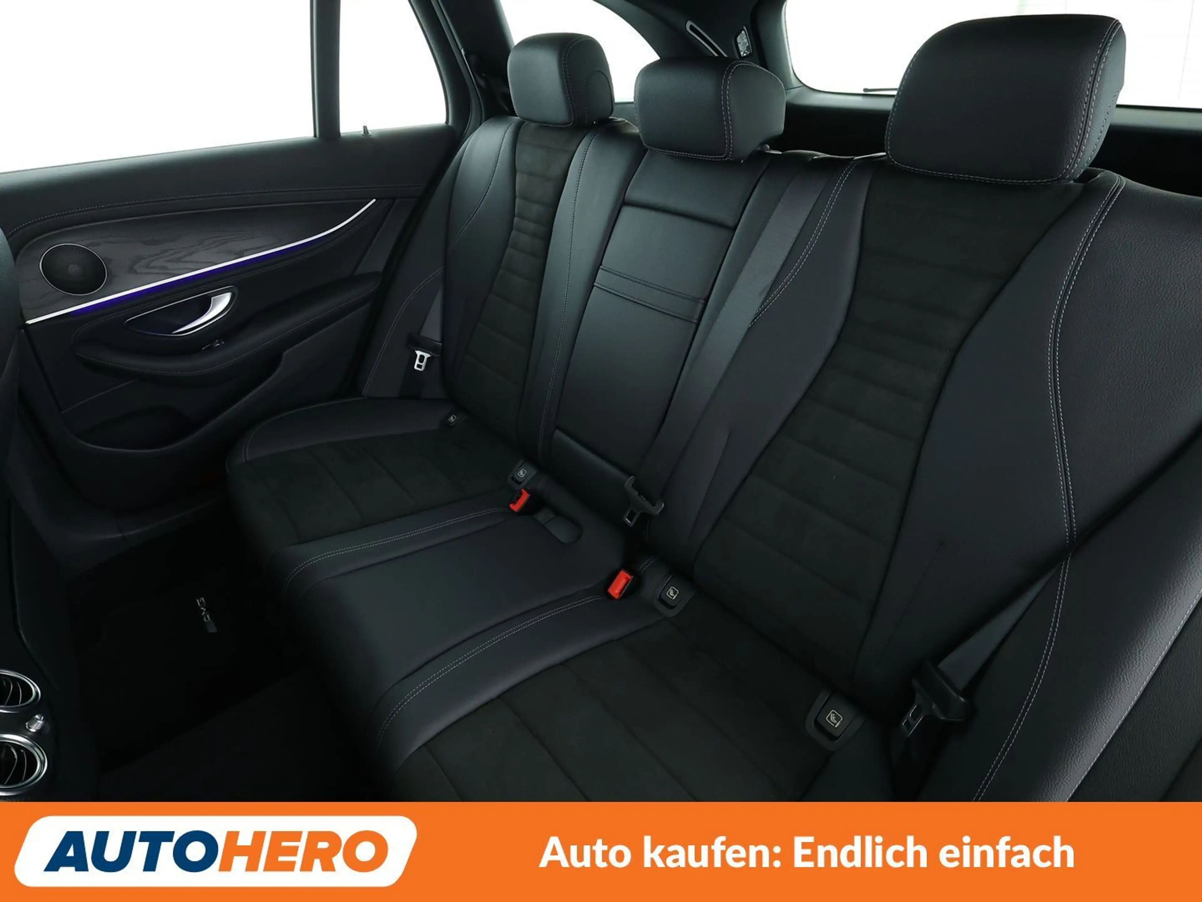 Mercedes-Benz E 300 E 300 Mild-Hybrid T AMG Line Aut.*NAV*LED*ACC*CAM* — photo 11