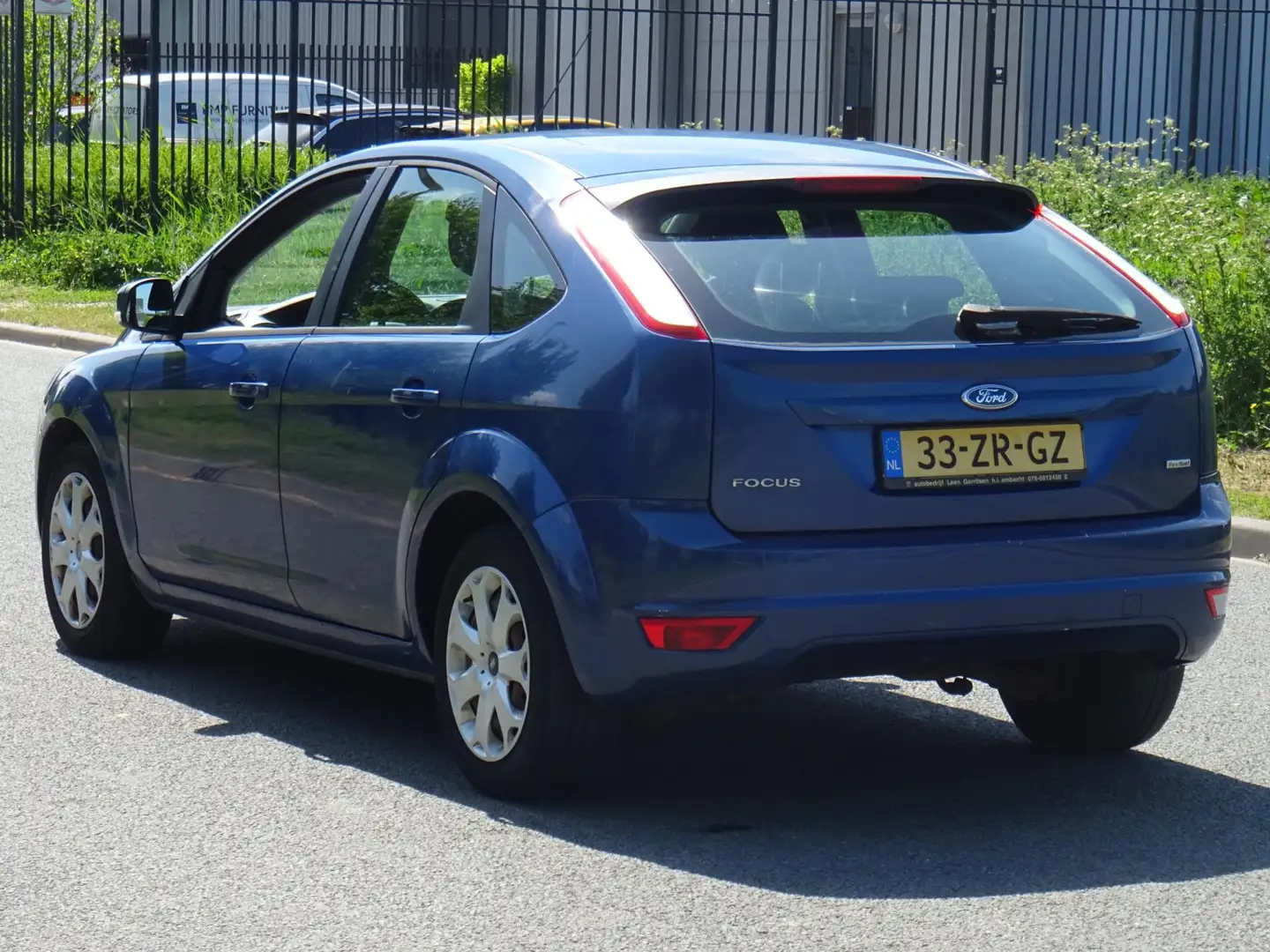 Ford Focus 1.8 Trend Flexi Fuel NAP/AIRCO/APK 04-06-2026 Blauw - 2