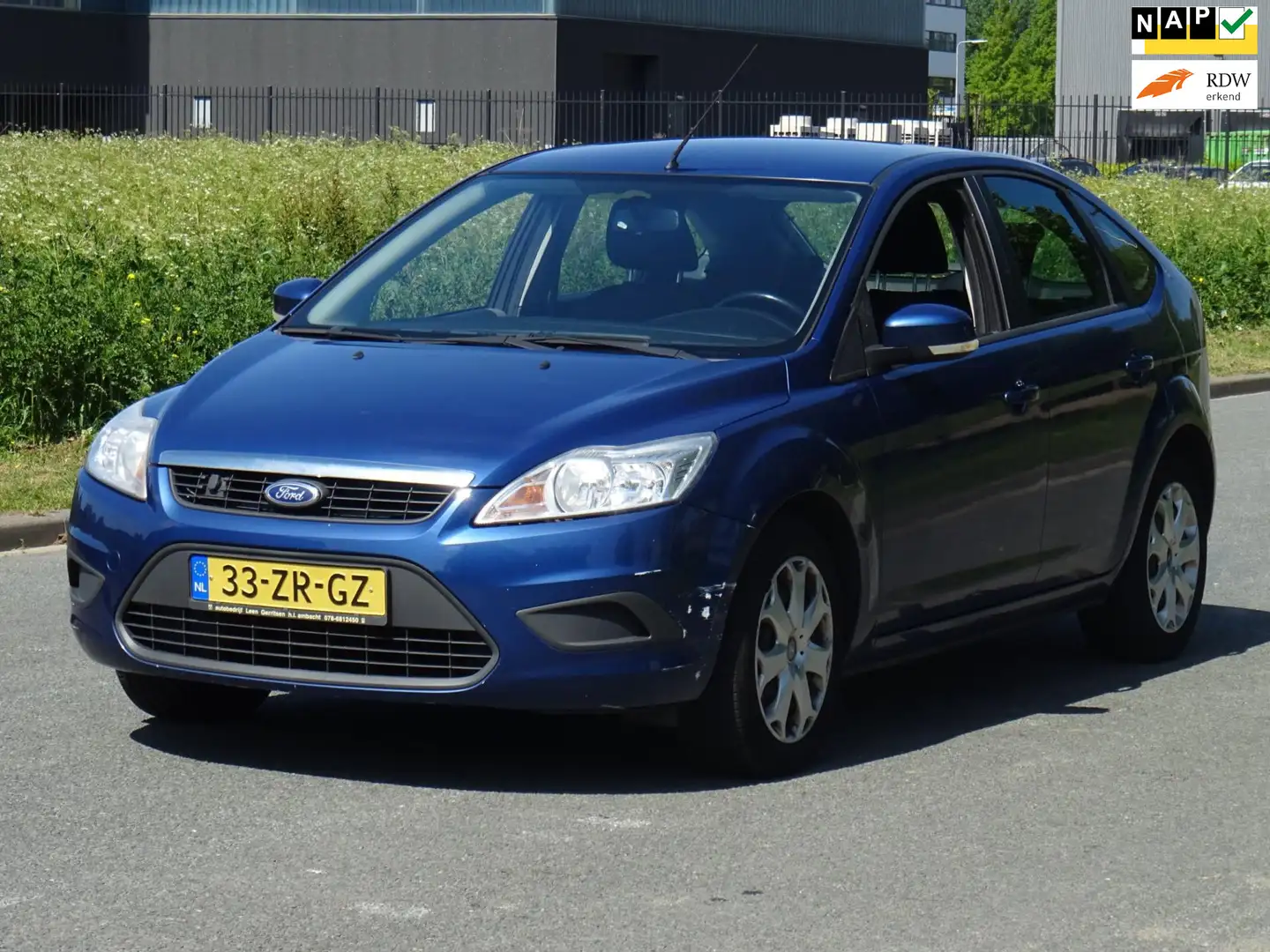Ford Focus 1.8 Trend Flexi Fuel NAP/AIRCO/APK 04-06-2026 Blauw - 1