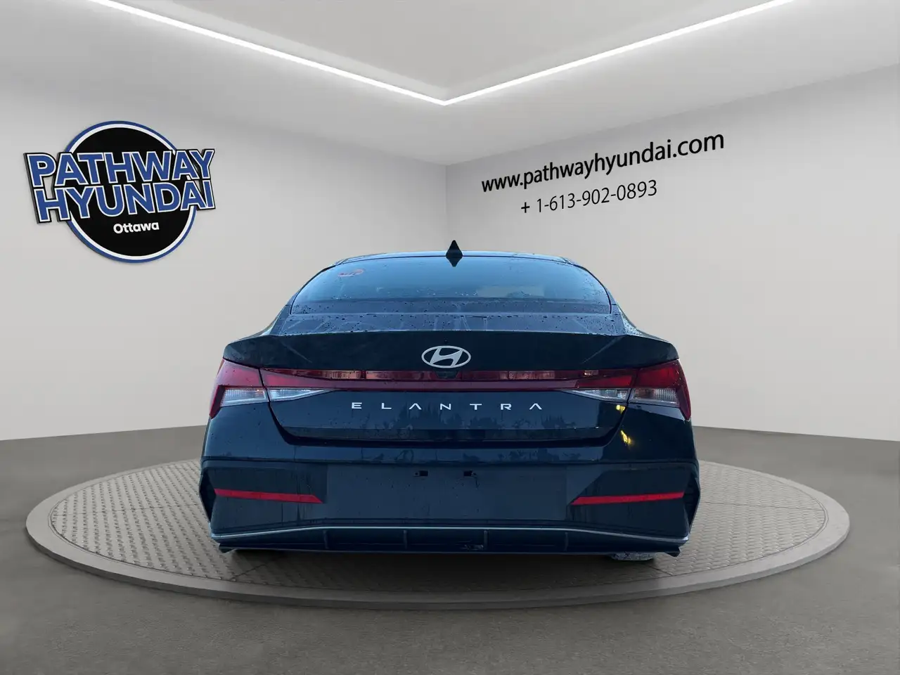 Hyundai ELANTRA снимка Hyundai ELANTRA