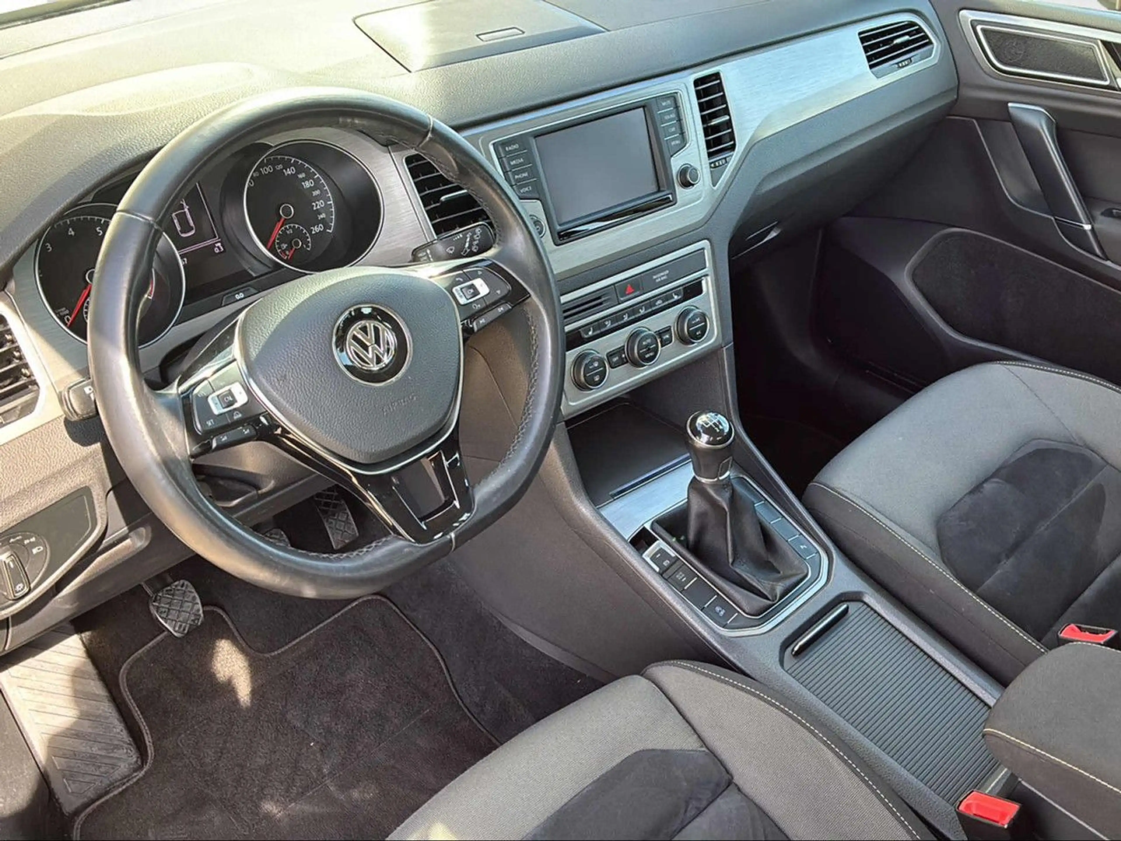 Volkswagen Golf Sportsvan 1.4 TSI COMFORTLINE SHZ+XENON+CAM — photo 9