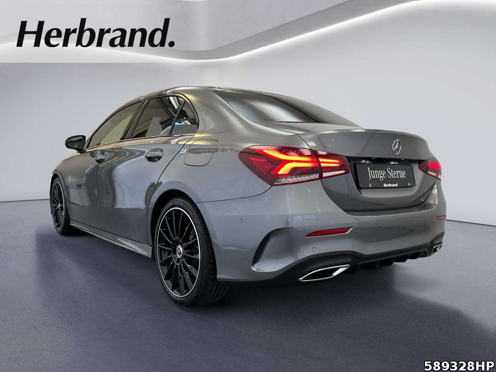 Mercedes-Benz A 220
